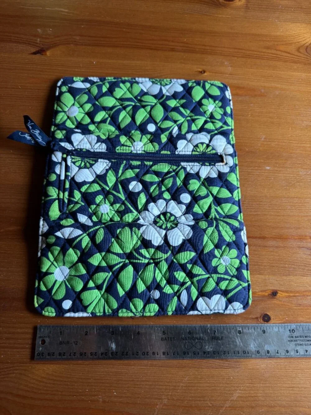 Vera Bradley Lucky You Trifold Magnetic Closure Wallet Green Navy Print Floral